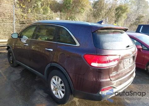 2016 Kia Sorento 2.4L Lx z USA, uszkodzony, nr VIN 5XYPG4A33GG041253